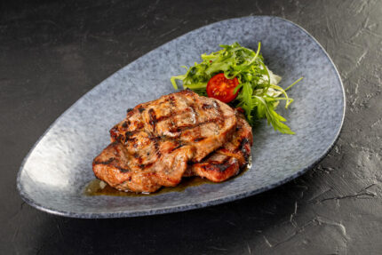 Свиной стейк (шейная часть)